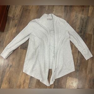 Chicos Zenergy open sweater Size 1 (Size 8/10)